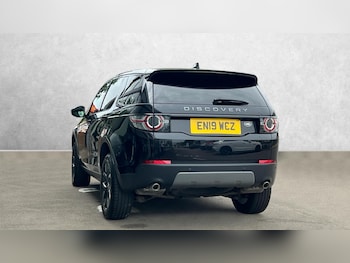 Used Land Rover Discovery Sport 2019 for sale - 78739886: Photo