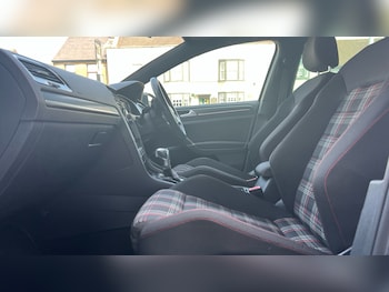 Used Volkswagen Golf 2018 for sale - 79483189: Photo