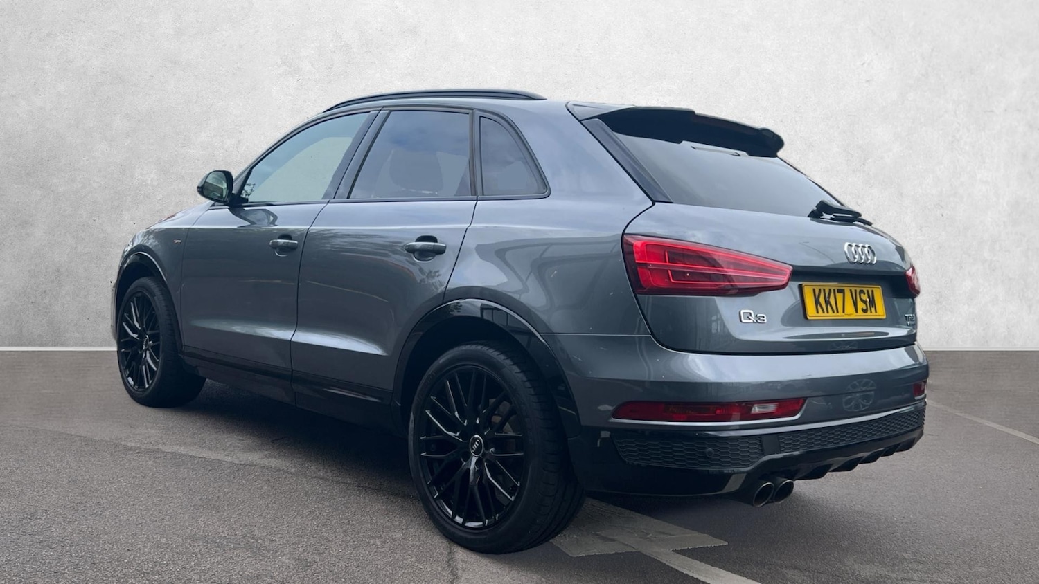 Used Audi Q3 2017 for sale - 76368840: Photo 2
