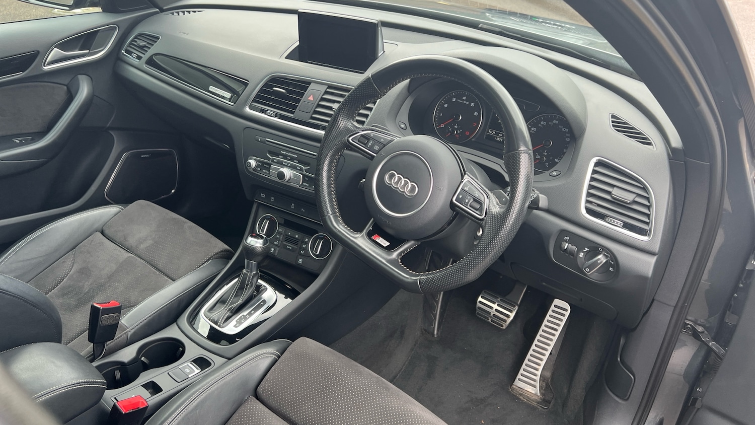Used Audi Q3 2017 for sale - 76368840: Photo 22