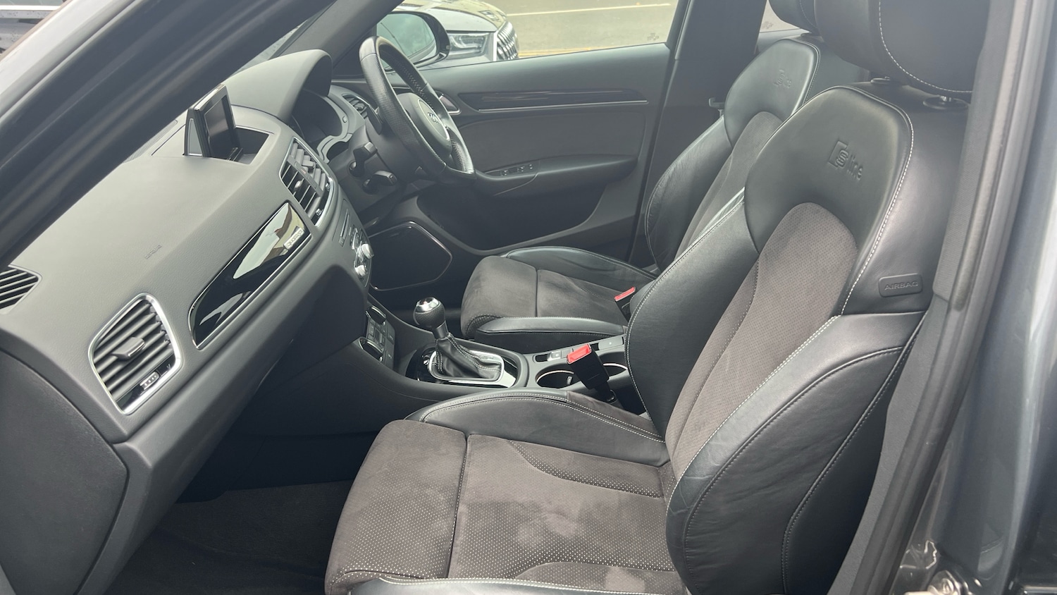 Used Audi Q3 2017 for sale - 76368840: Photo 3