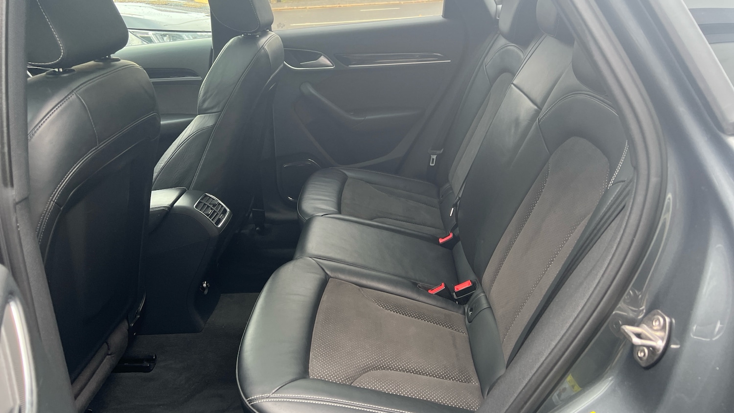 Used Audi Q3 2017 for sale - 76368840: Photo 4
