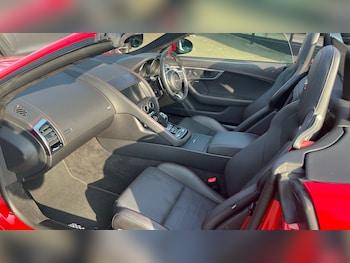 Used Jaguar F-Type 2019 for sale - 77721115: Photo