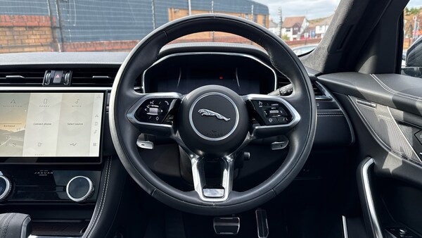 Used Jaguar F-Pace 2023 for sale - 76198032: Photo 15