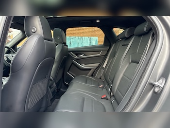 Used Jaguar F-Pace 2023 for sale - 76198032: Photo 4