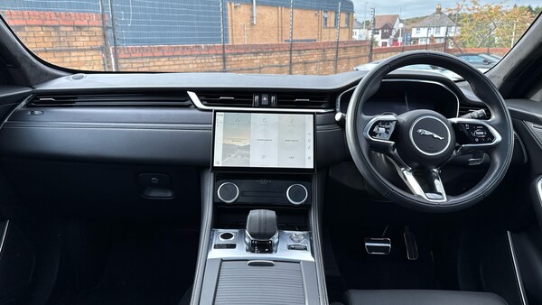 Used Jaguar F-Pace 2023 for sale - 76198032: Photo 9