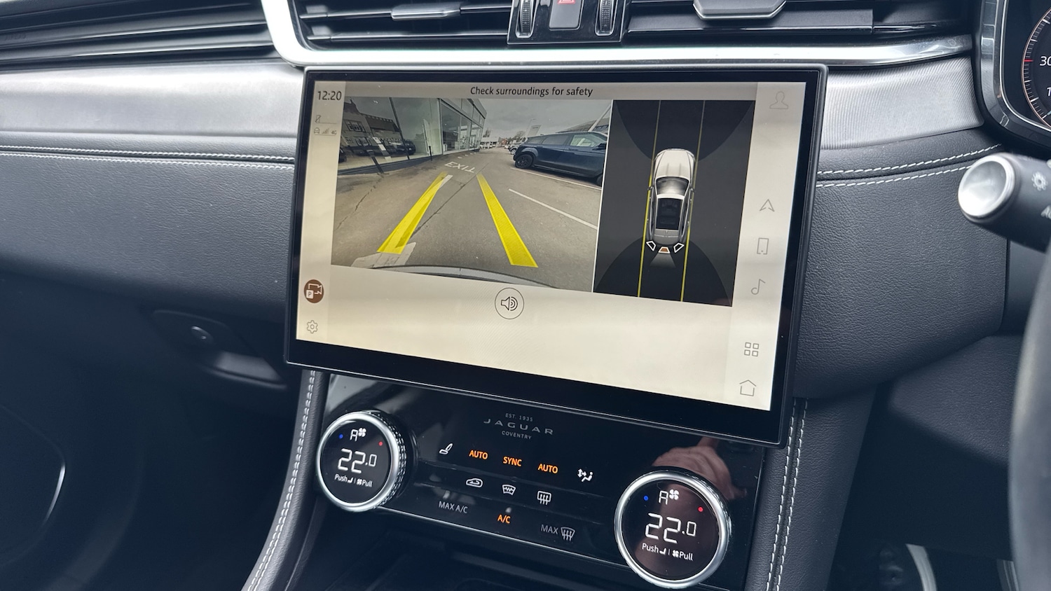 Used Jaguar F-Pace 2023 for sale - 77572529: Photo 12