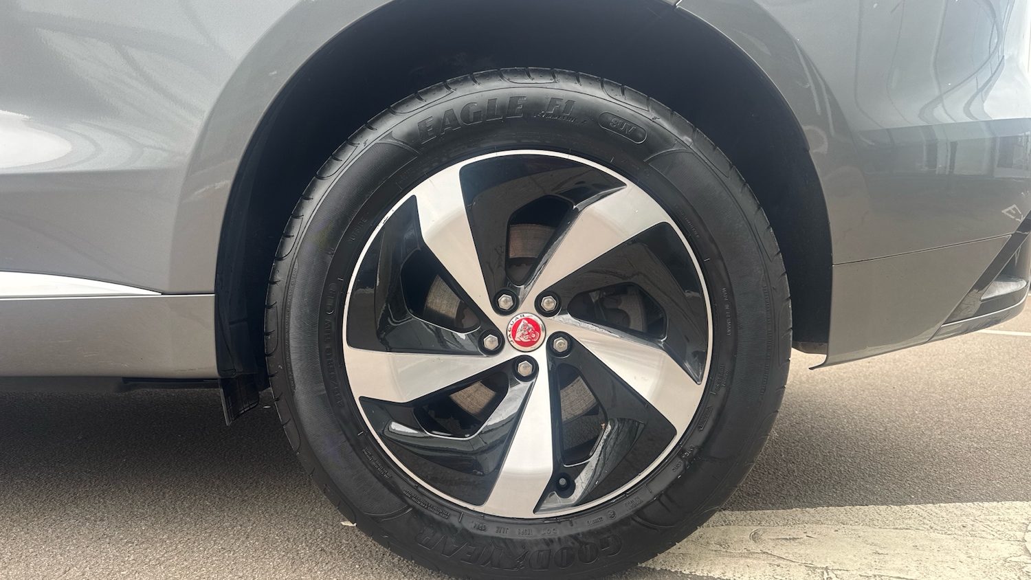 Used Jaguar F-Pace 2023 for sale - 77572529: Photo 8