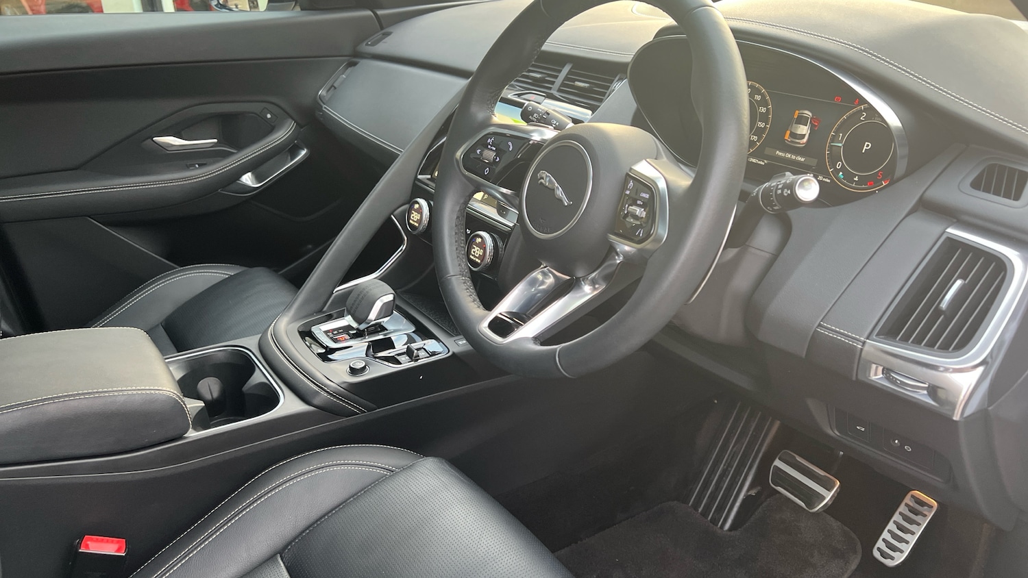 Used Jaguar E-Pace 2023 for sale - 76618462: Photo 22