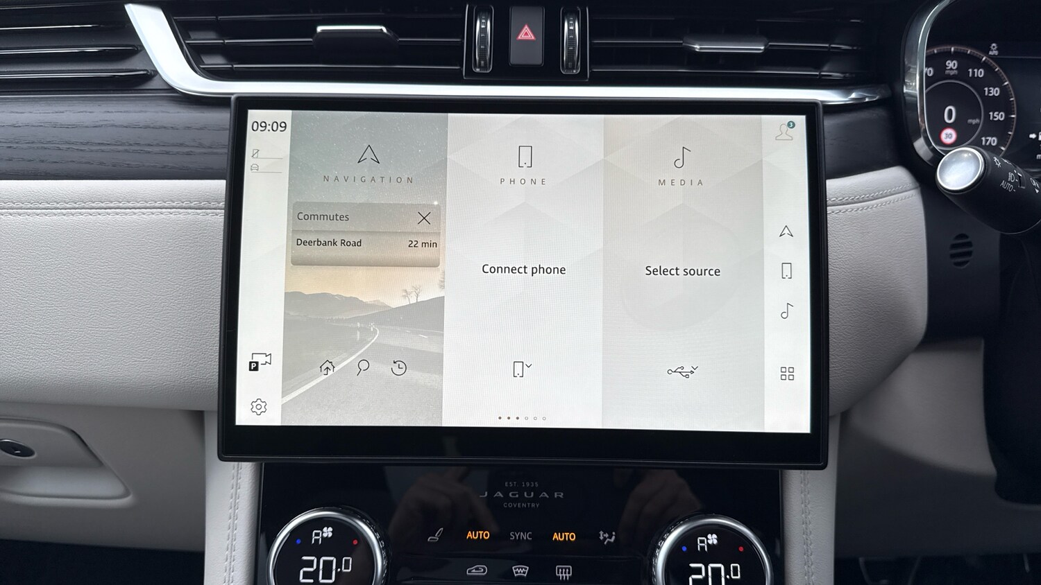 Used Jaguar F-Pace 2023 for sale - 76536409: Photo 14