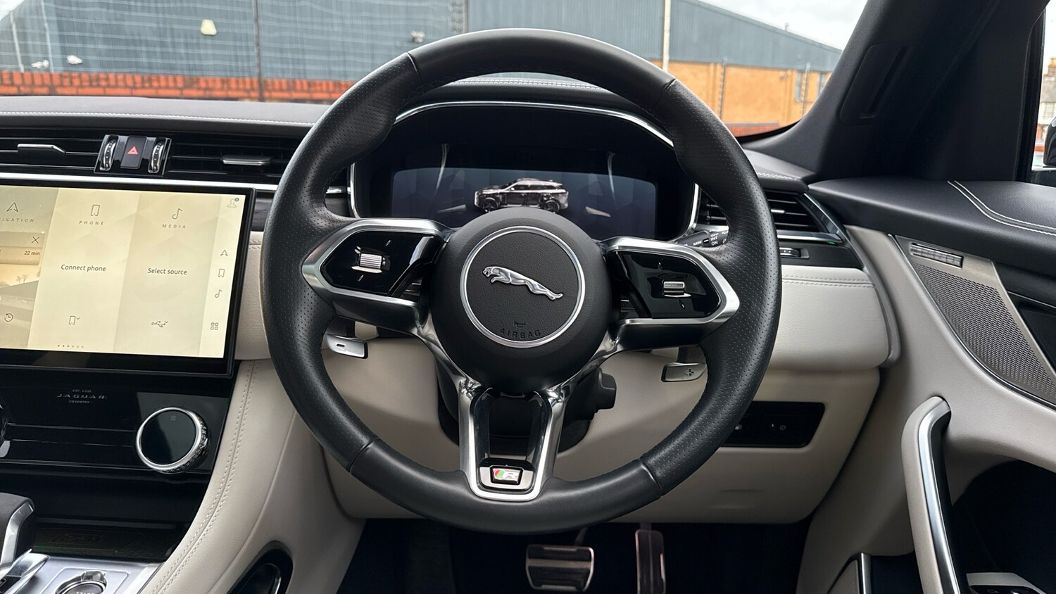 Used Jaguar F-Pace 2023 for sale - 76536409: Photo 15