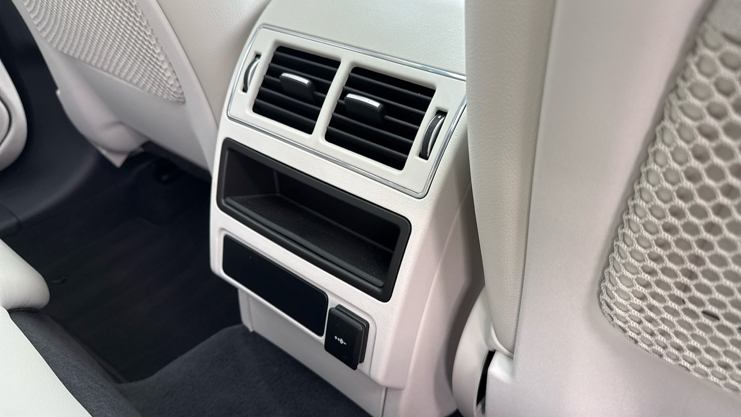 Used Jaguar F-Pace 2023 for sale - 76536409: Photo 18