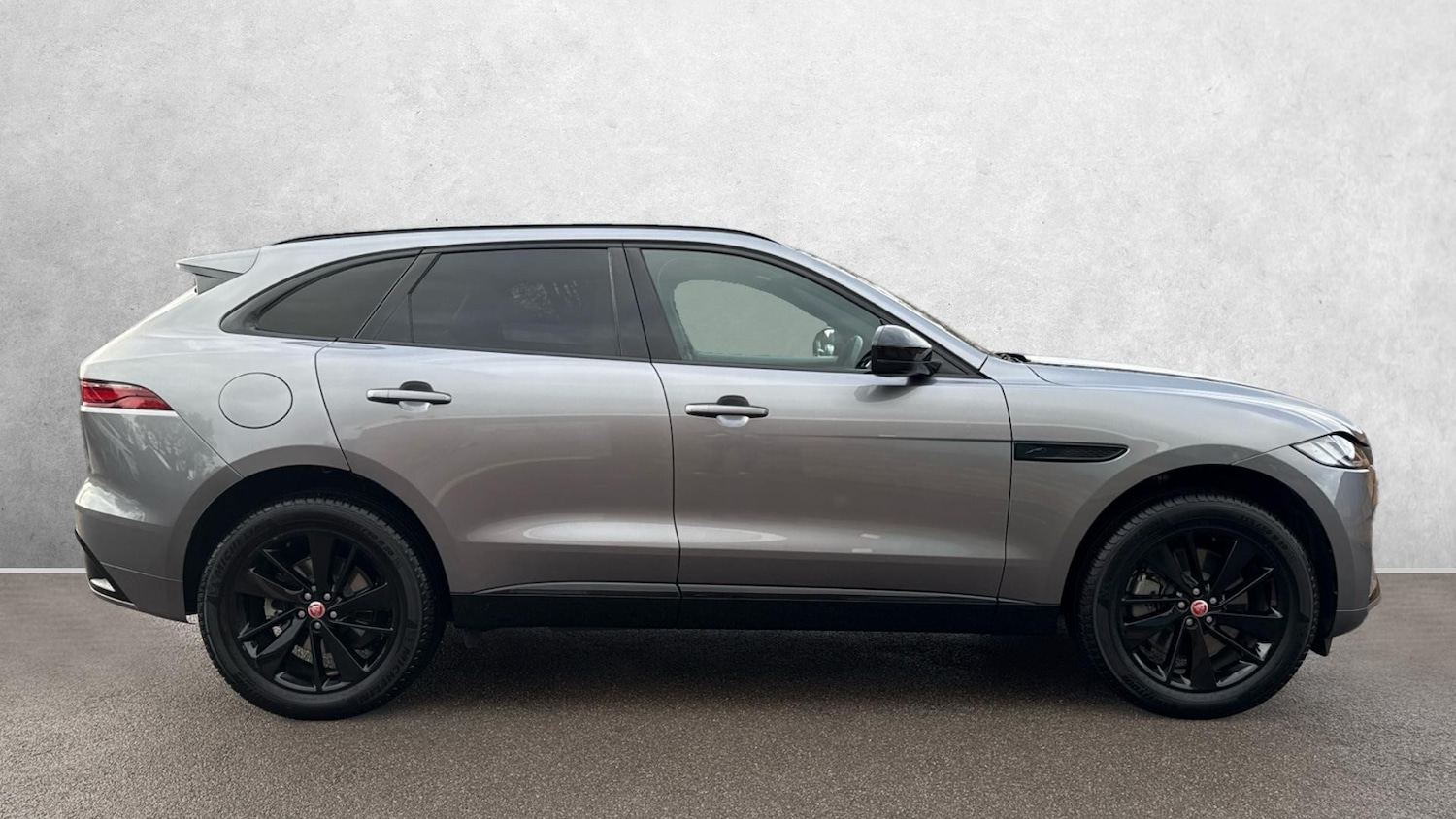 Used Jaguar F-Pace 2023 for sale - 76536409: Photo 5