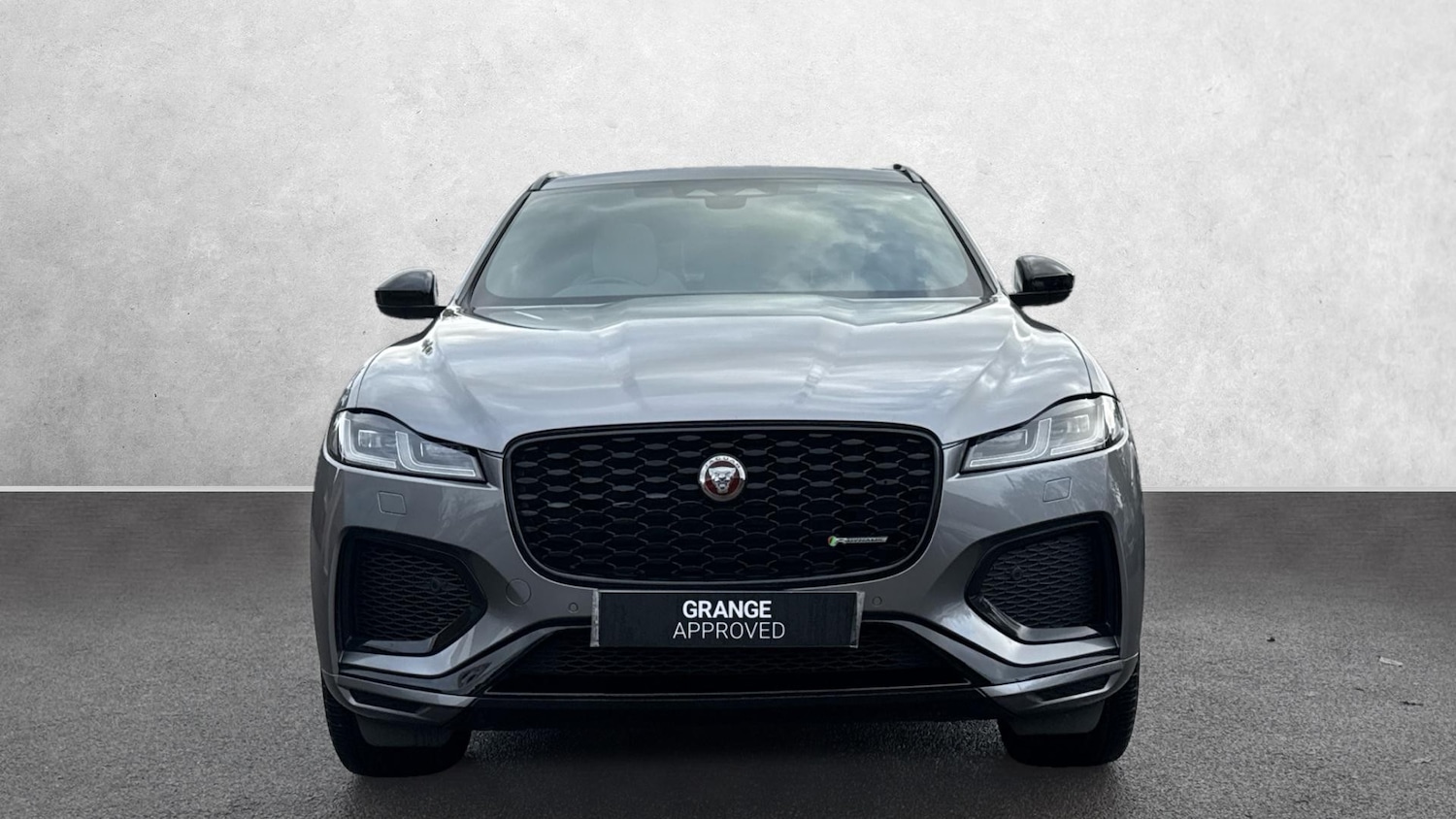Used Jaguar F-Pace 2023 for sale - 76536409: Photo 7