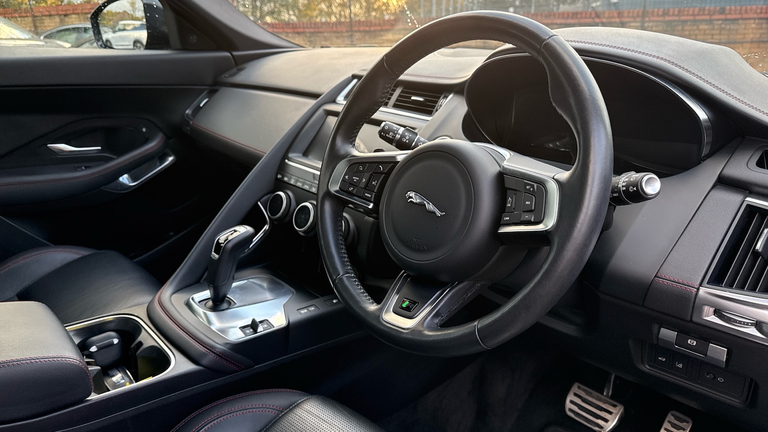 Used Jaguar E-Pace 2020 for sale - 76627656: Photo 22