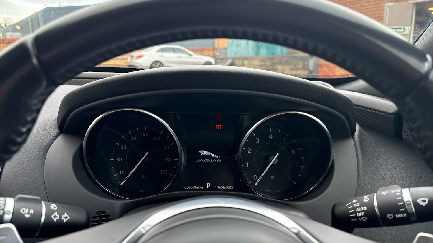 Used Jaguar XE 2019 for sale - 76687035: Photo 16