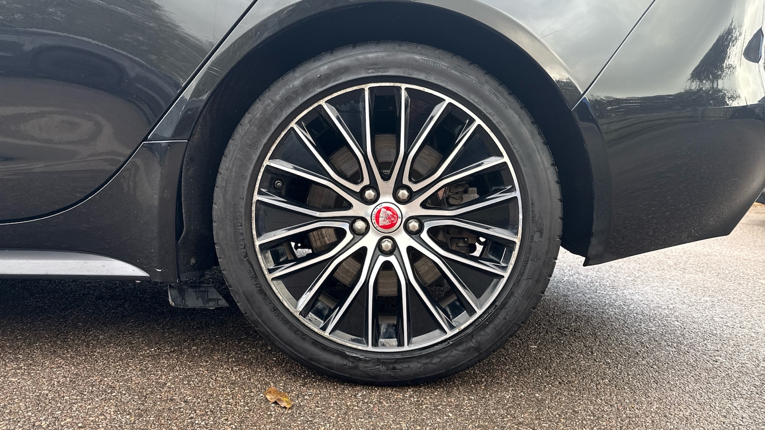 Used Jaguar XE 2019 for sale - 76687035: Photo 8