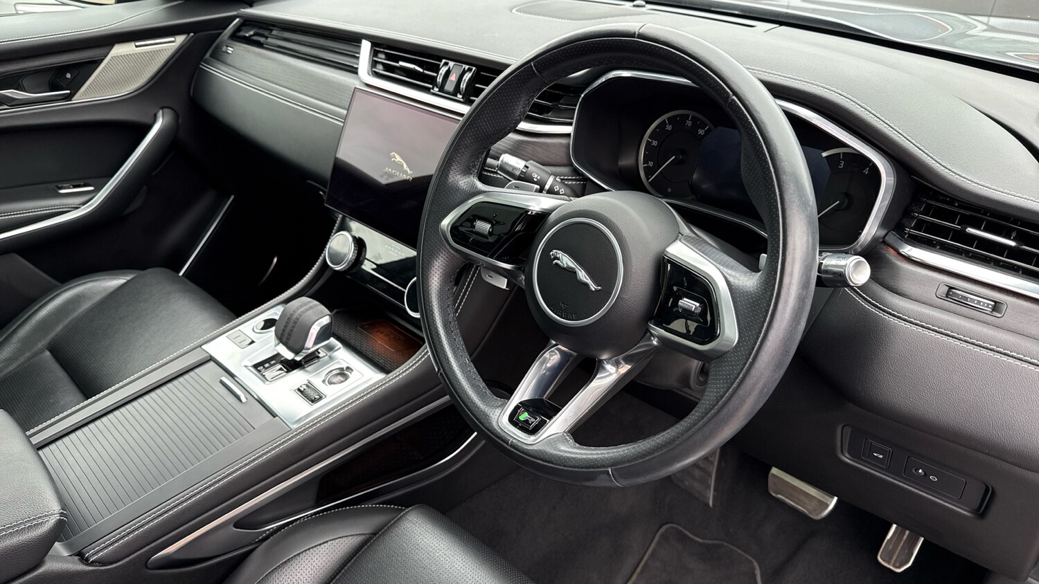 Used Jaguar F-Pace 2022 for sale - 76281308: Photo 22