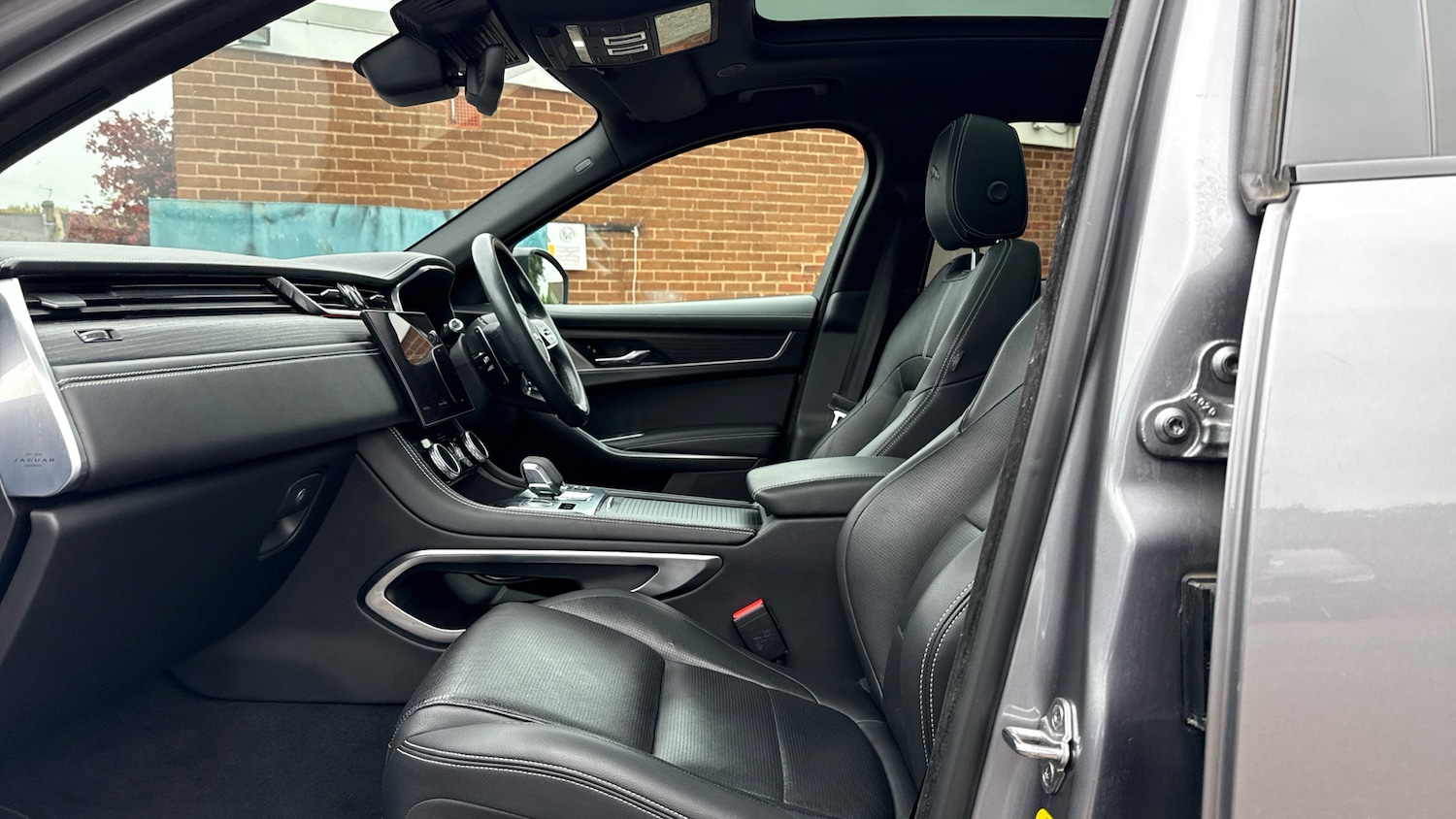 Used Jaguar F-Pace 2022 for sale - 76281308: Photo 3