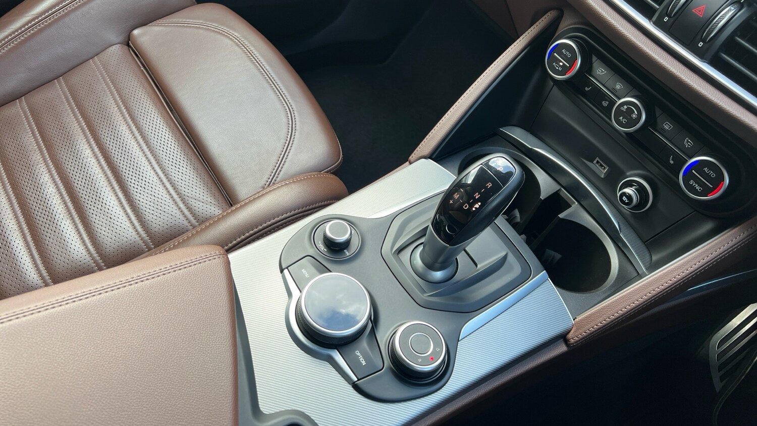 Used Alfa Romeo Stelvio 2018 for sale - 77906356: Photo 13