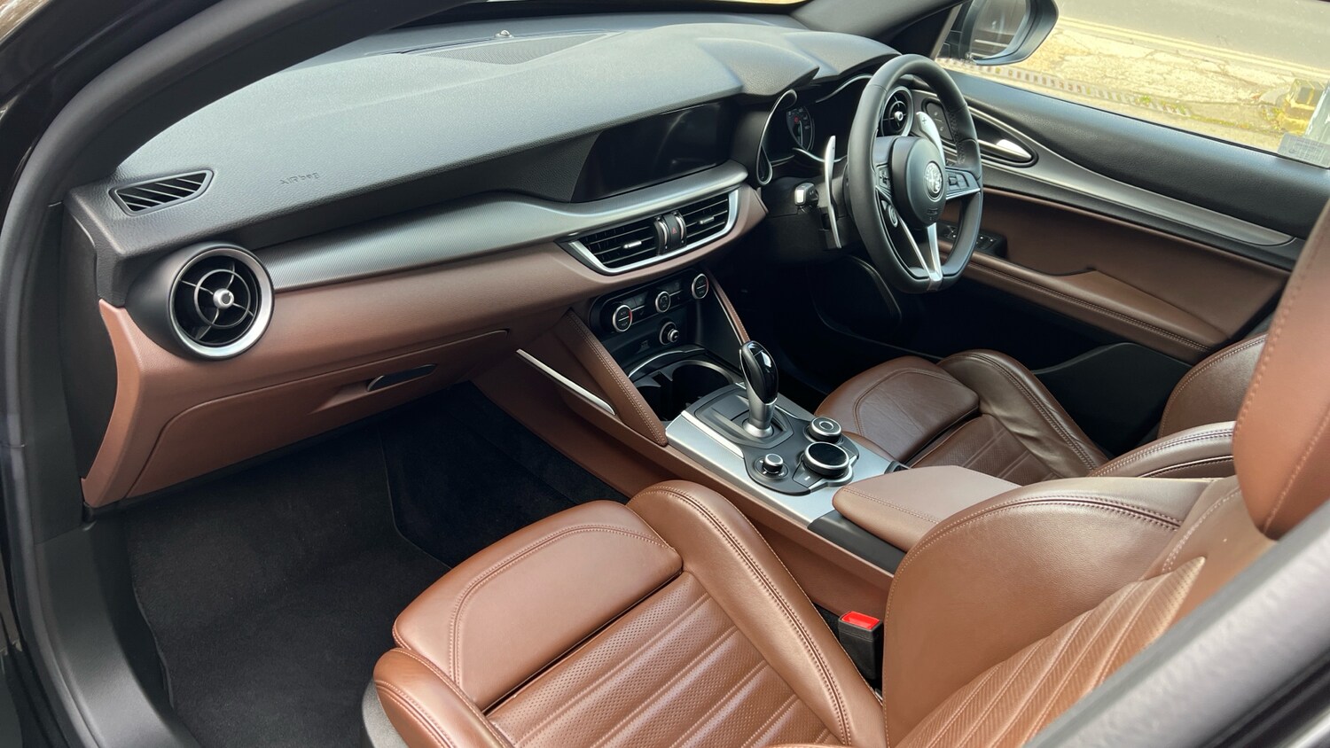 Used Alfa Romeo Stelvio 2018 for sale - 77906356: Photo 23