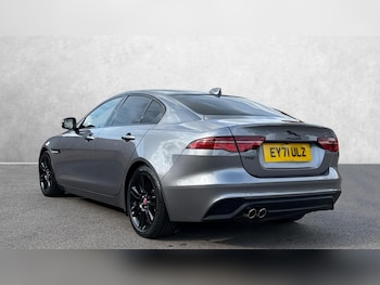 Used Jaguar XE 2021 for sale - 76119575: Photo
