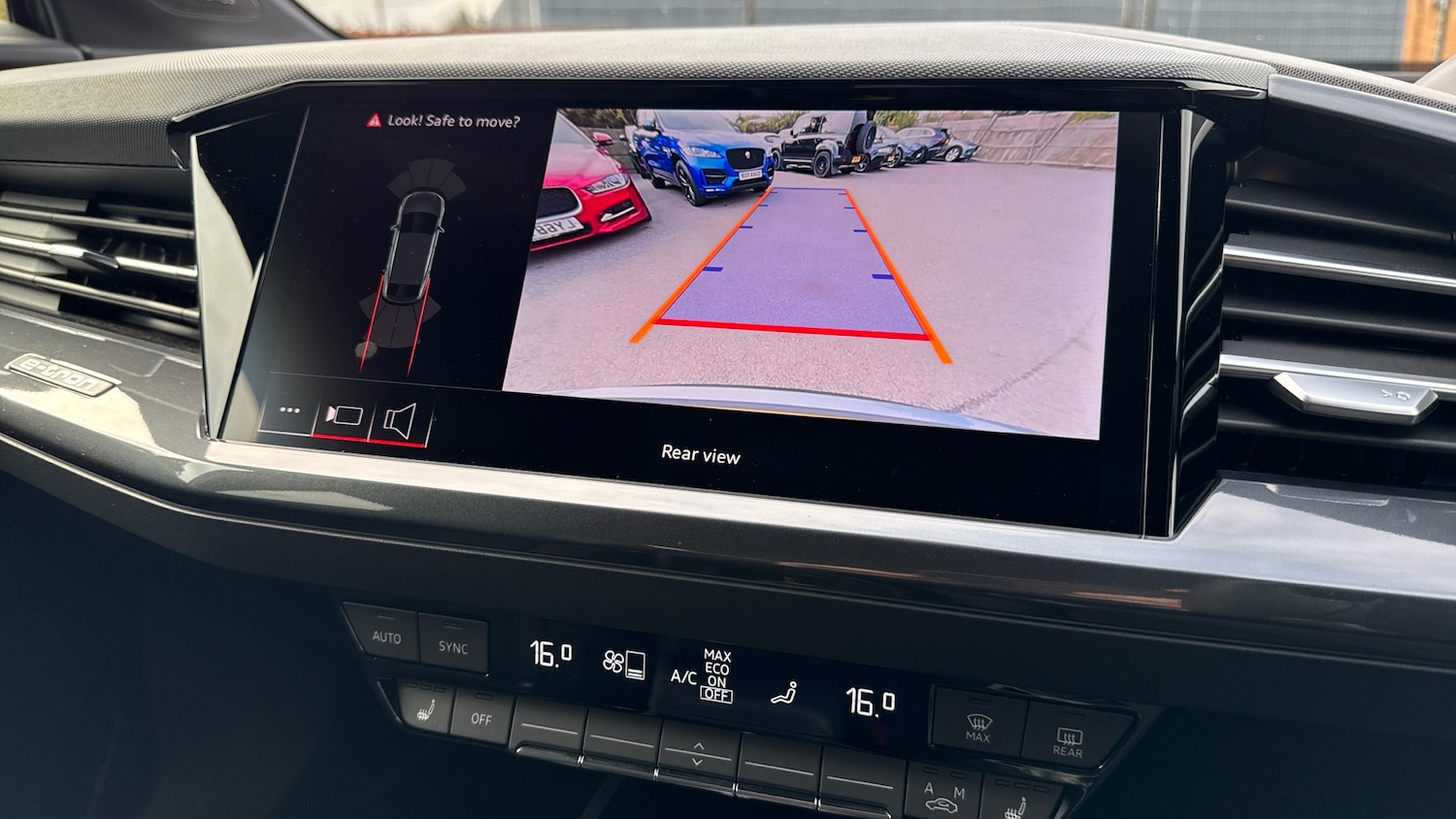 Used Audi Q4 e-tron 2025 for sale - 76267627: Photo 12