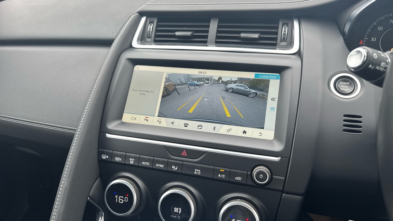 Used Jaguar E-Pace 2019 for sale - 76186959: Photo 12