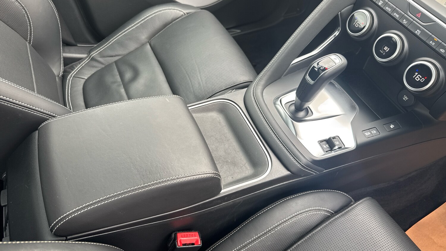 Used Jaguar E-Pace 2019 for sale - 76186959: Photo 13