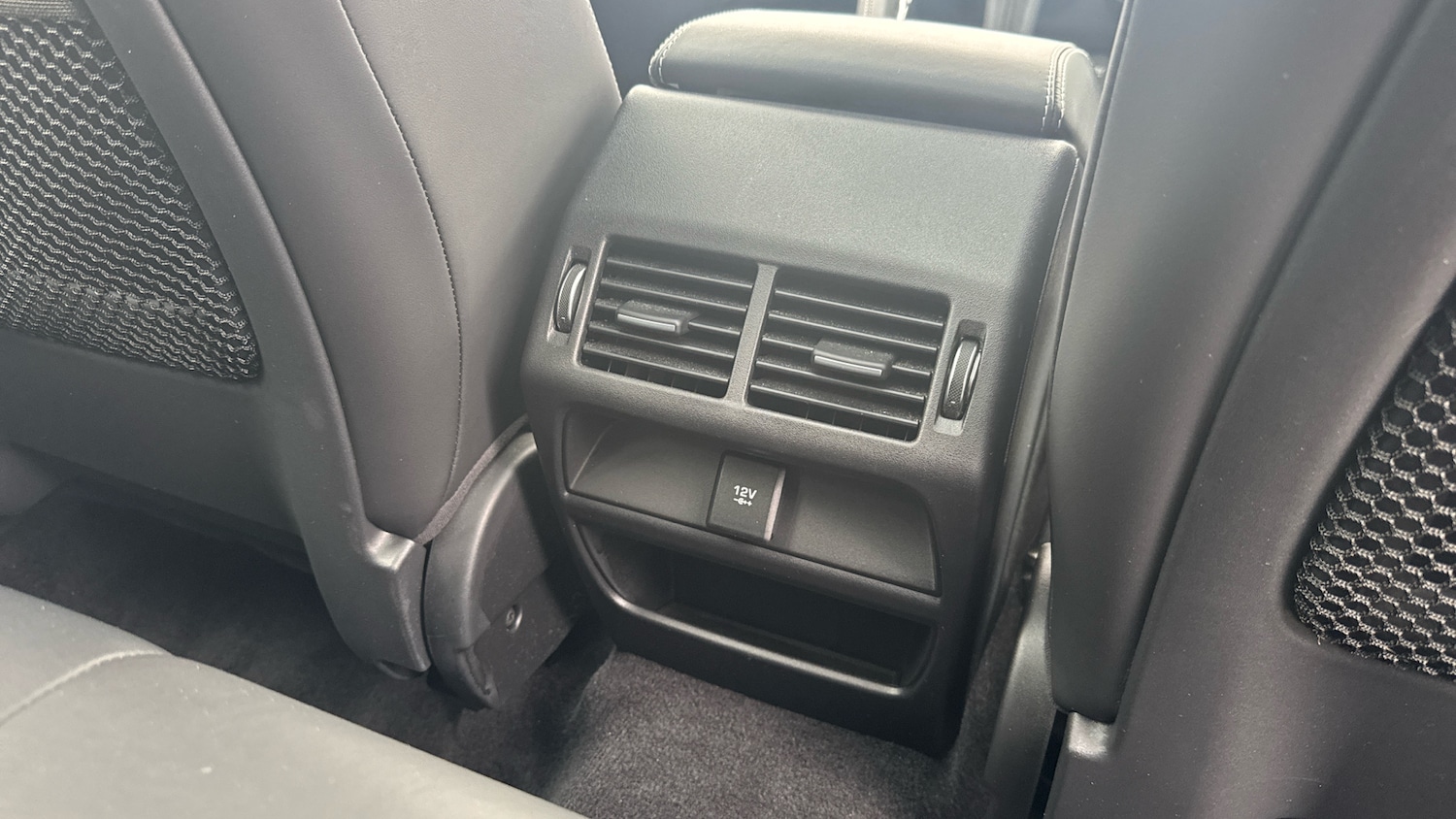 Used Jaguar E-Pace 2019 for sale - 76186959: Photo 18