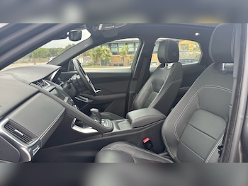 Used Jaguar E-Pace 2019 for sale - 76186959: Photo 3
