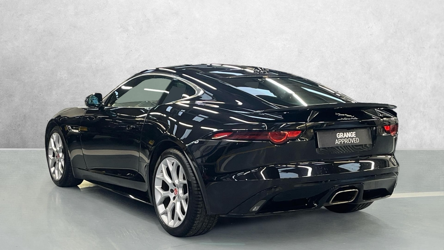 Used Jaguar F-Type for sale - 76687032: Photo 2