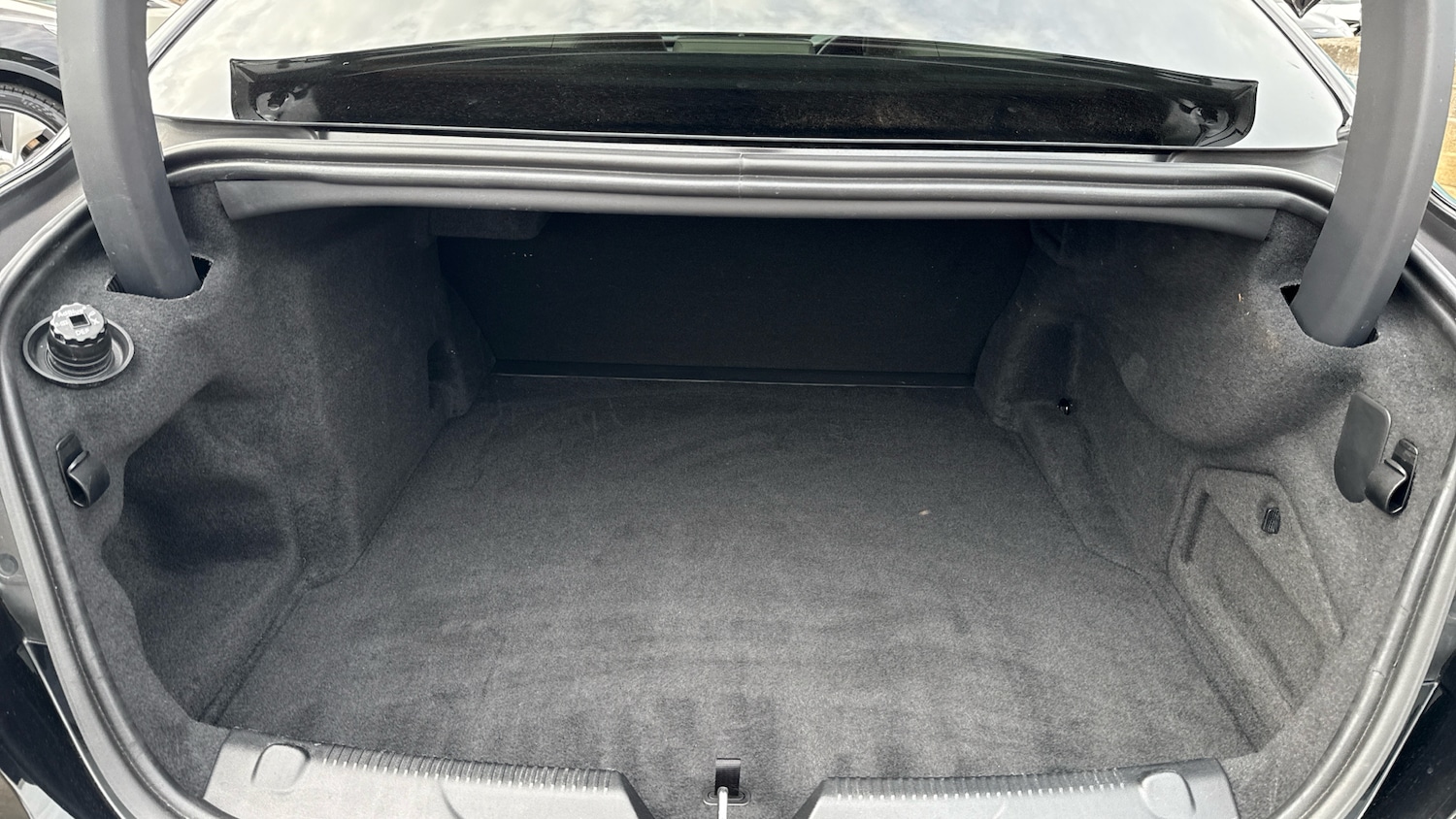 Used Jaguar XE 2020 for sale - 76119573: Photo 10