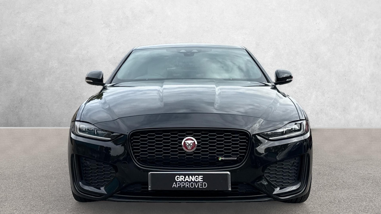 Used Jaguar XE 2020 for sale - 76119573: Photo 7