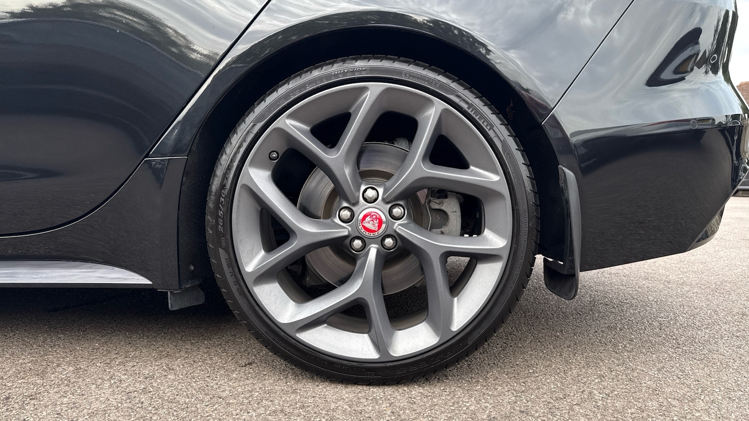 Used Jaguar XE 2020 for sale - 76119573: Photo 8