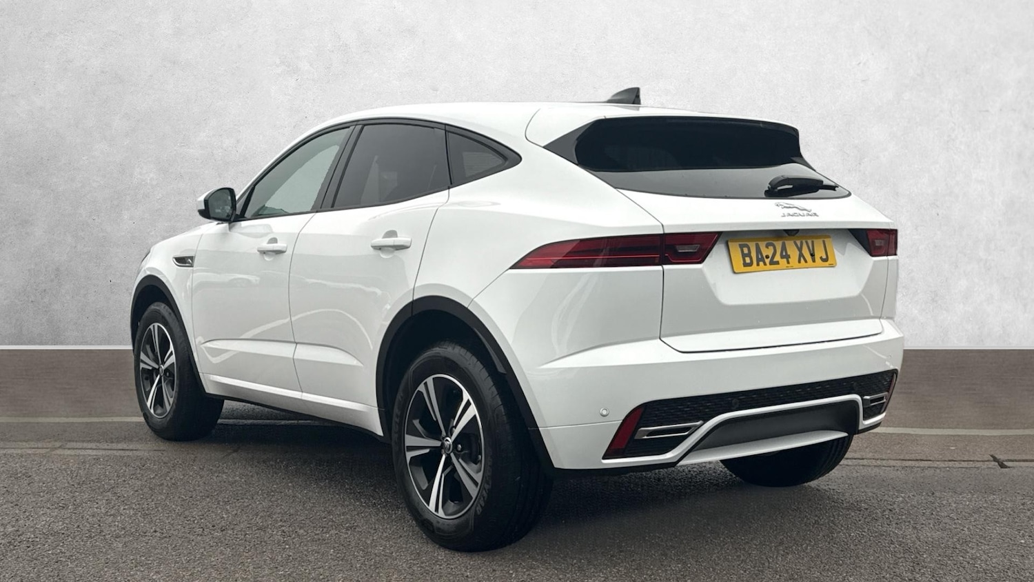 Used Jaguar E-Pace 2024 for sale - 77342738: Photo 2