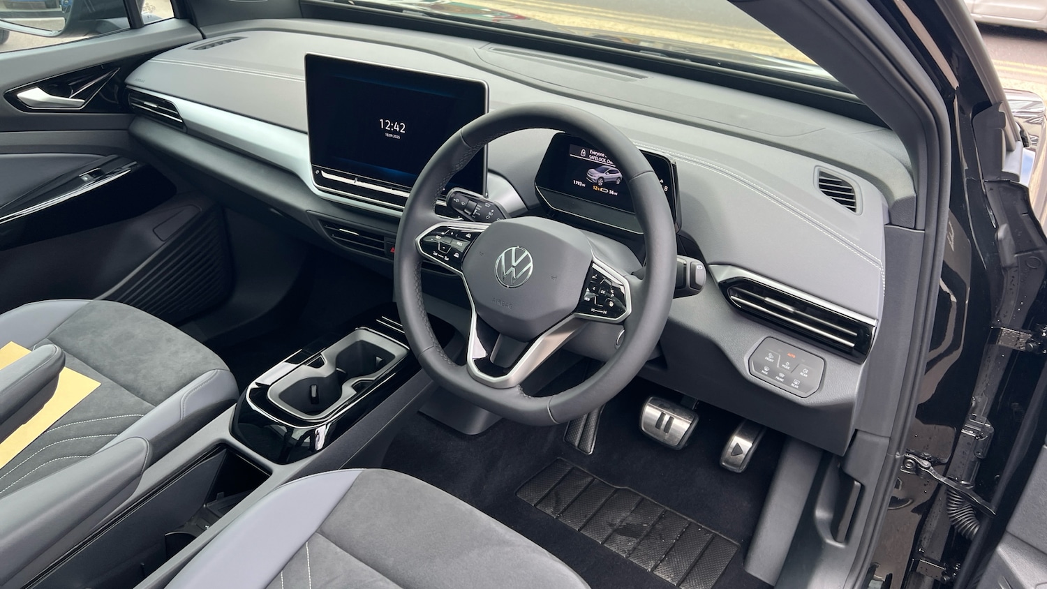 Used Volkswagen ID4 2025 for sale - 75962805: Photo 22