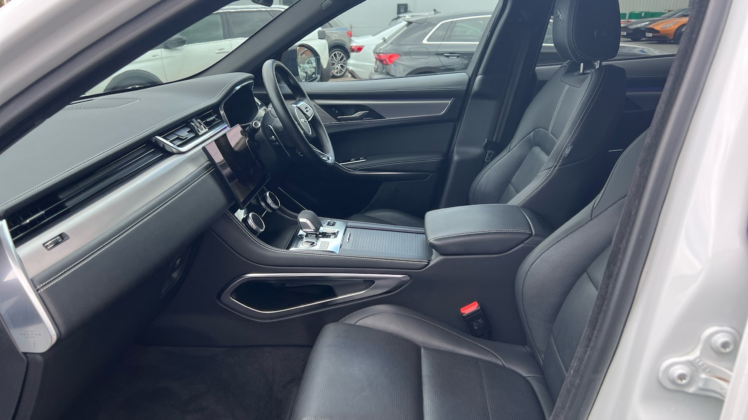 Used Jaguar F-Pace for sale - 77049205: Photo 3