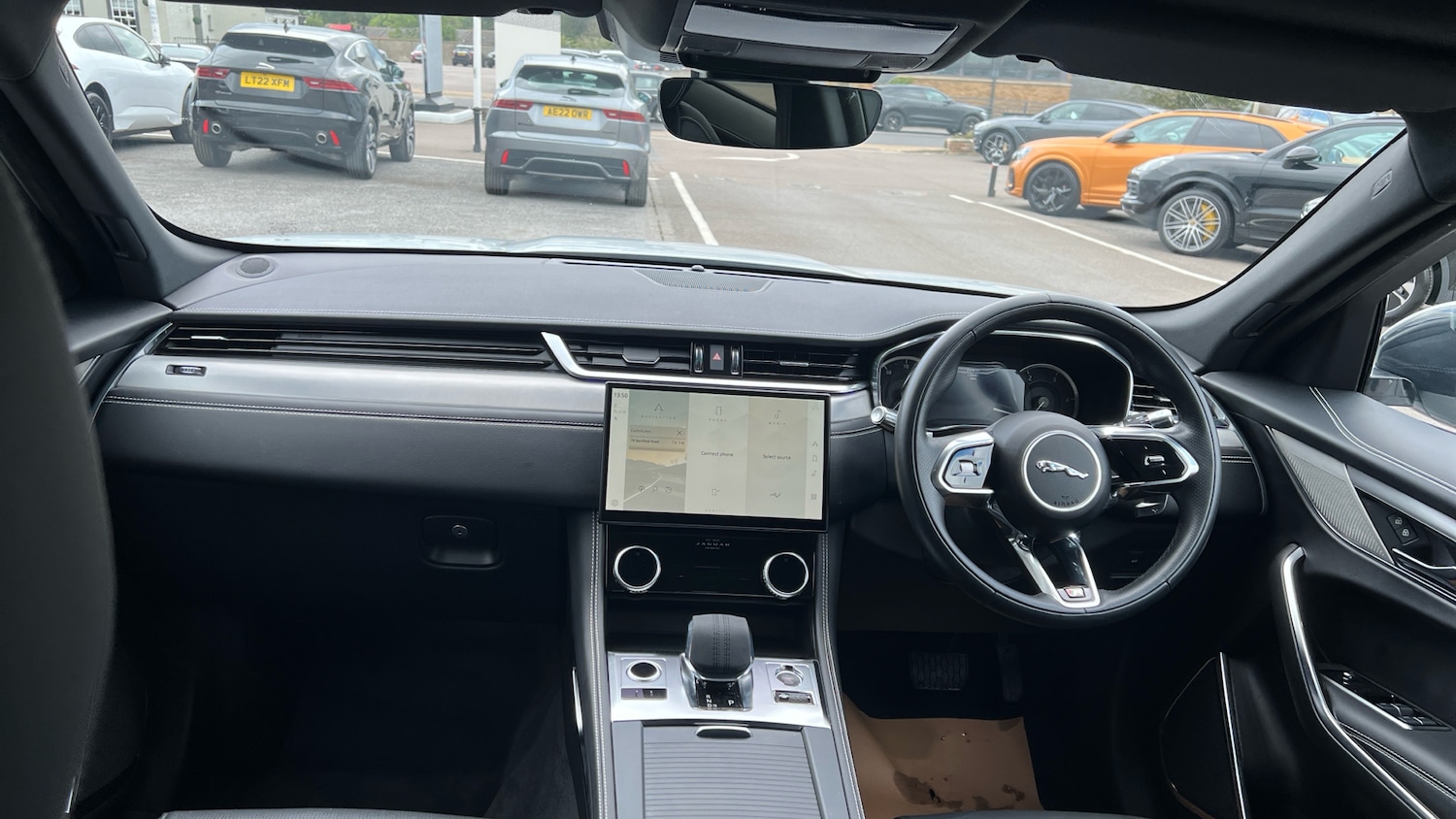 Used Jaguar F-Pace for sale - 77049205: Photo 9