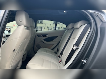 Used Jaguar I-Pace 2024 for sale - 76324951: Photo 4