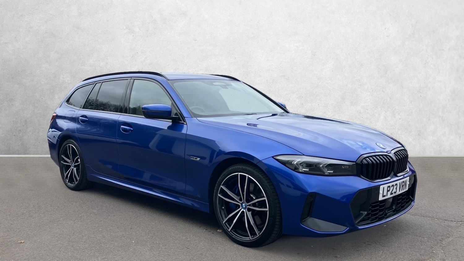 Used BMW 3 Series 2023 for sale - 76149113: Photo 1