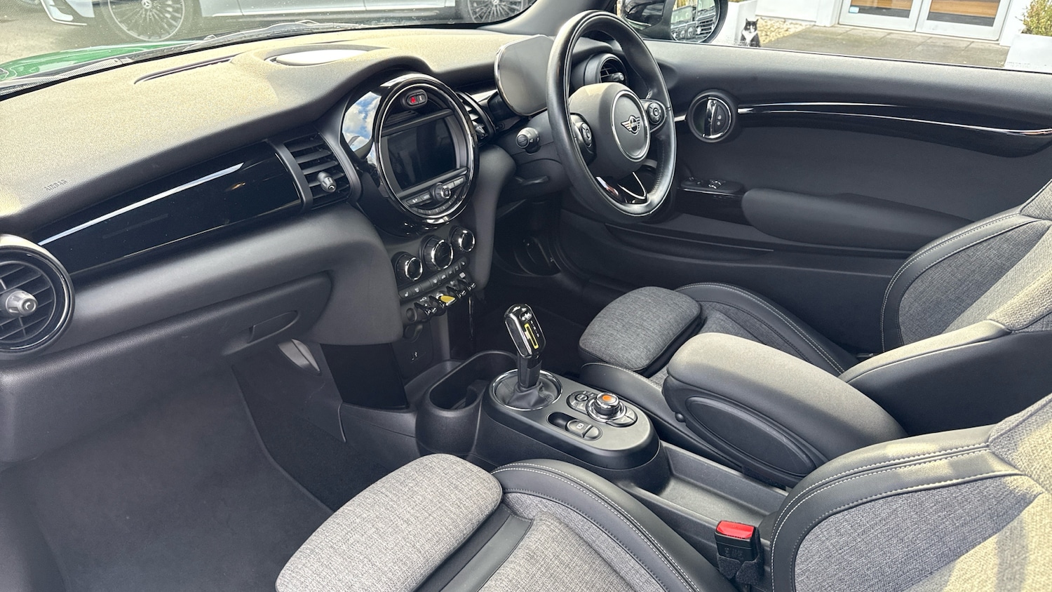 Used MINI Hatch 2020 for sale - 77129436: Photo 12