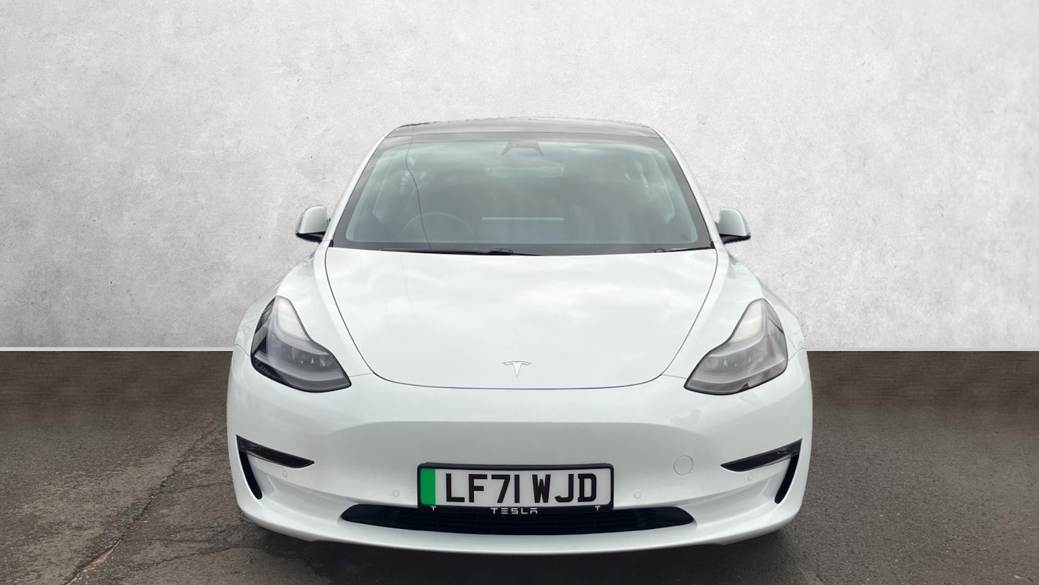 Used Tesla Model 3 2021 for sale - 76430701: Photo 2