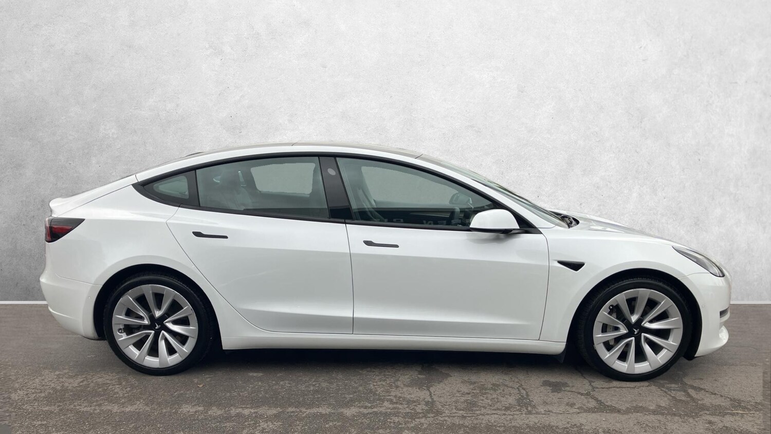 Used Tesla Model 3 2021 for sale - 76430701: Photo 3