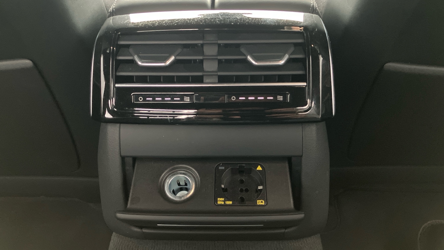 Used Audi A8 2023 for sale - 77921221: Photo 17