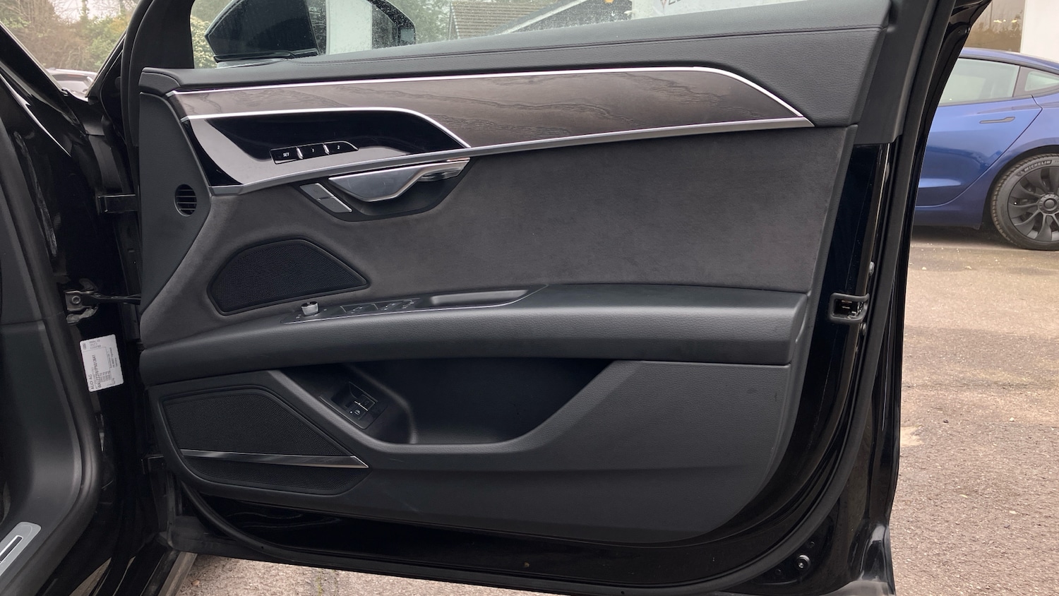 Used Audi A8 2023 for sale - 77921221: Photo 22