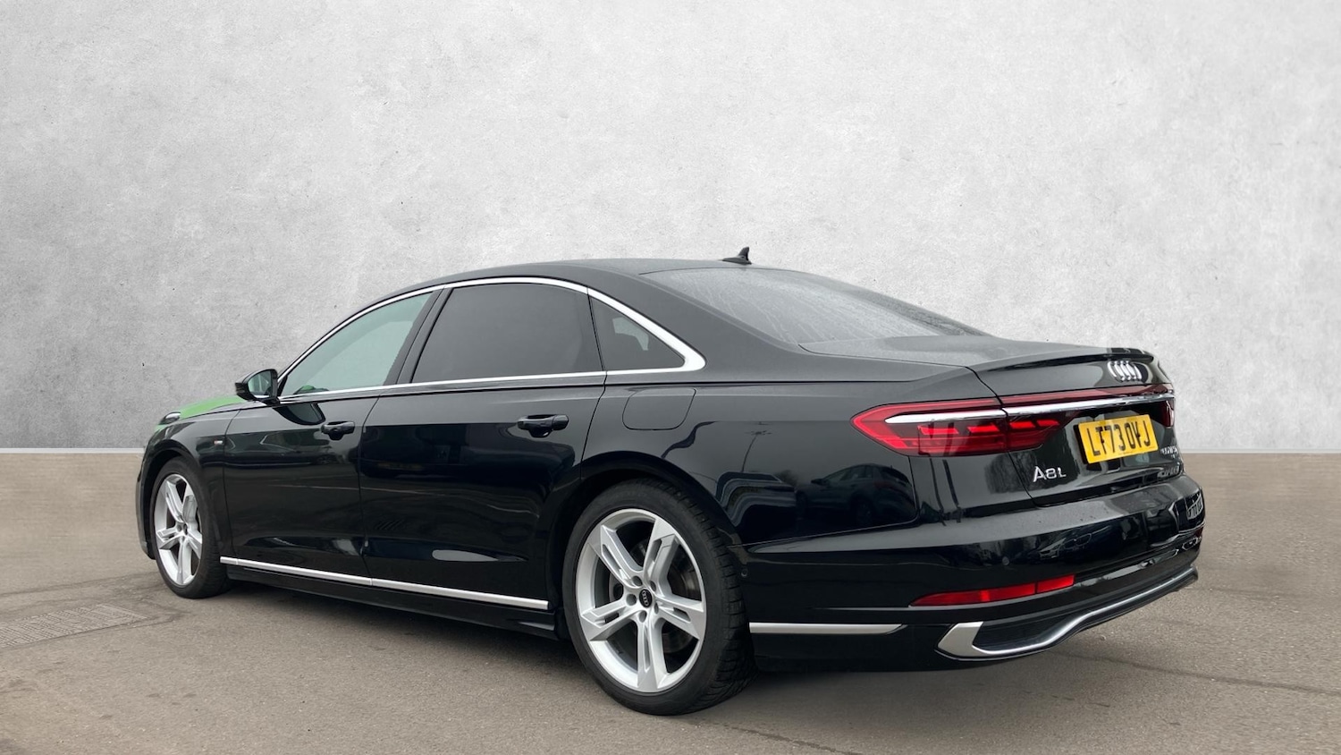 Used Audi A8 2023 for sale - 77921221: Photo 5