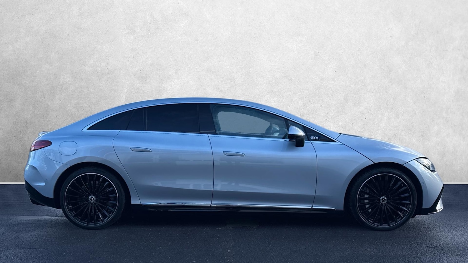 Used Mercedes-Benz EQA 2023 for sale - 77107531: Photo 3