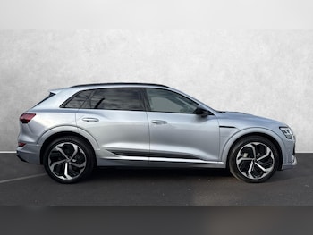 Used Audi e-tron 2021 for sale - 76430704: Photo
