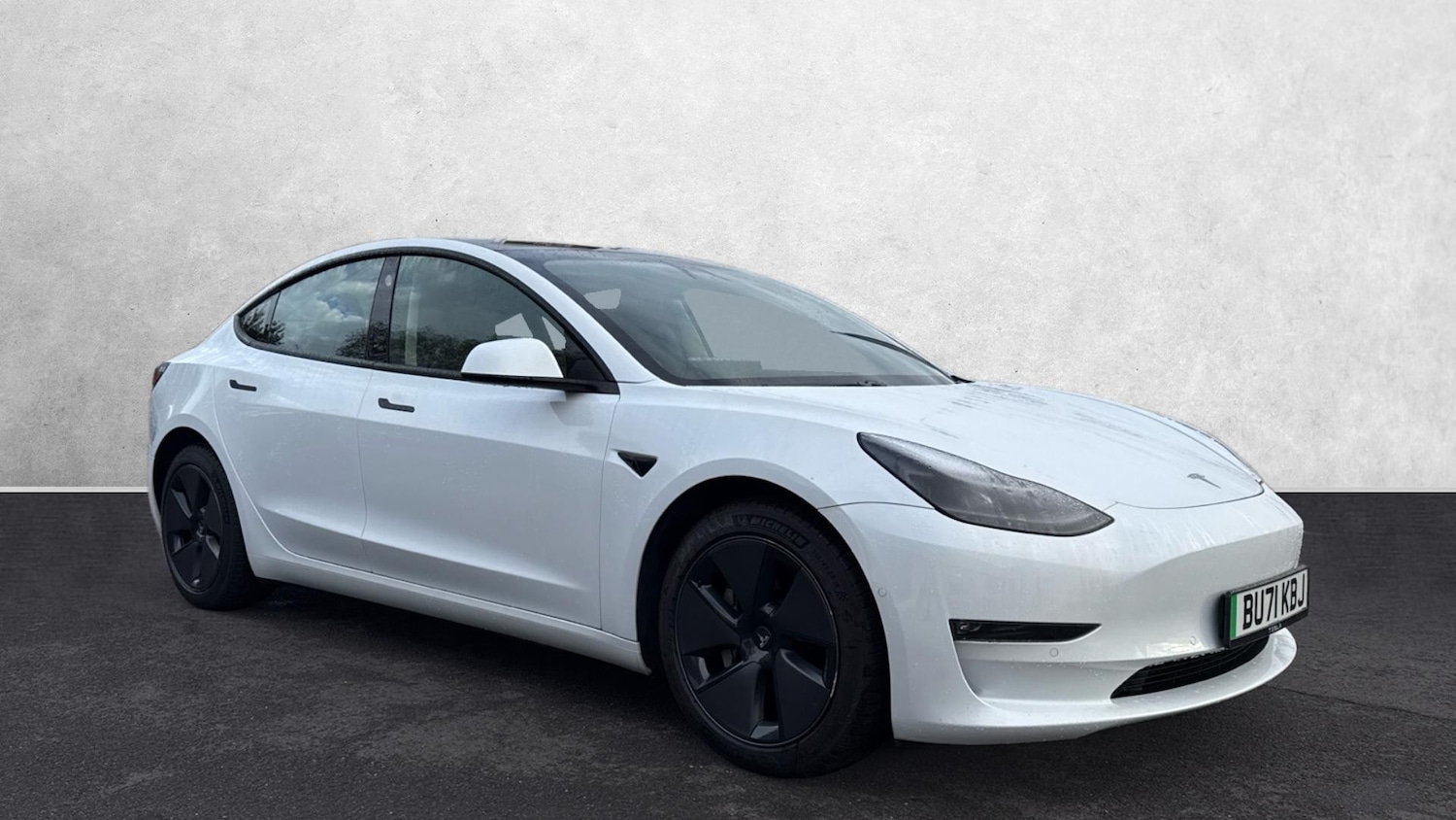 Used Tesla Model 3 2021 for sale - 76186935: Photo 1
